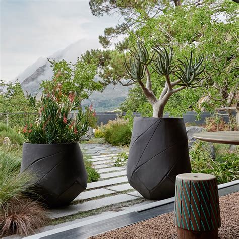 outdoor planter pots Melbourne